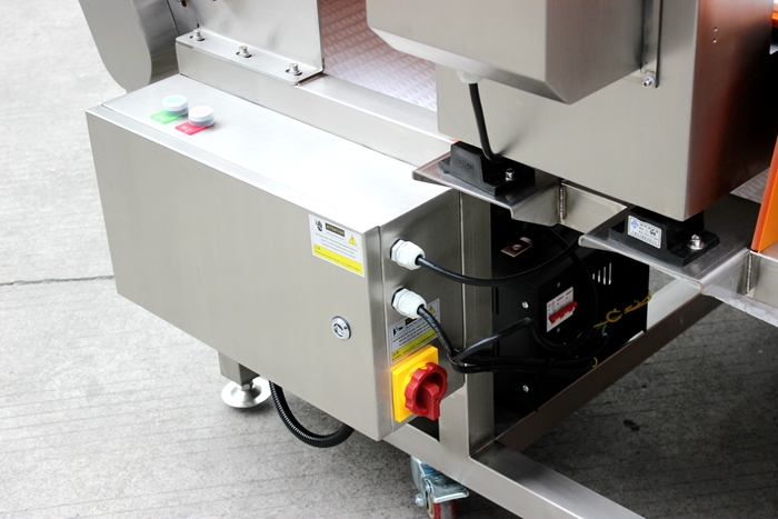 1706585647686469.jpg 016-2600-11030-800-100-380V-右進左出-配穩(wěn)壓器-板鏈?zhǔn)綀缶C金檢機2.jpg